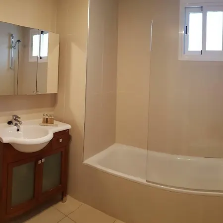 Familiar Apartment